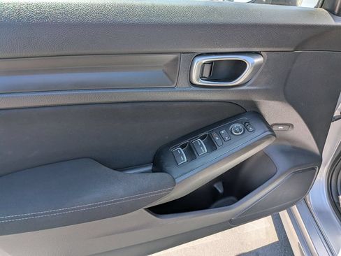 Used 2025 Honda Civic Sport image 11
