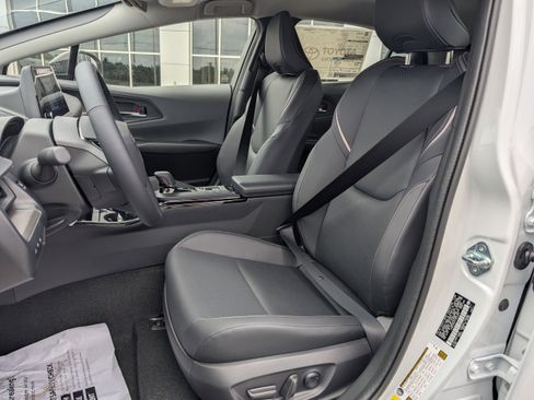 New 2026 Toyota Prius XLE image 12