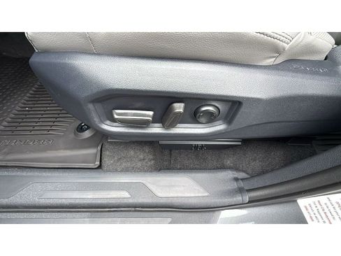 New 2026 Toyota Tundra Limited AWD/4WD image 27
