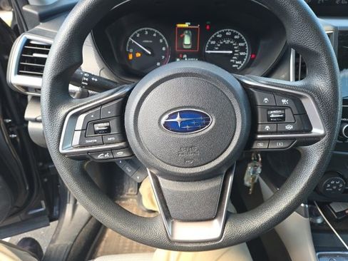 Used 2023 Subaru Forester image 3