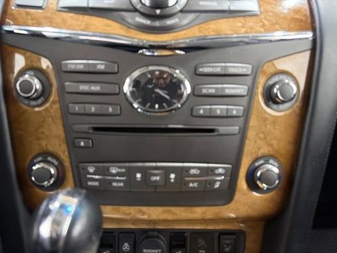 Used 2014 INFINITI QX80 4WD w/ Theater Package image 41