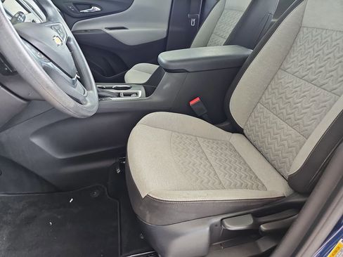 Used 2022 Chevrolet Equinox LS FWD image 18