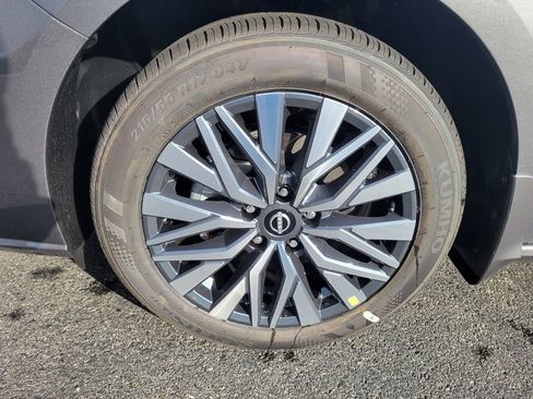 New 2025 Nissan Altima 2.5 SV image 12