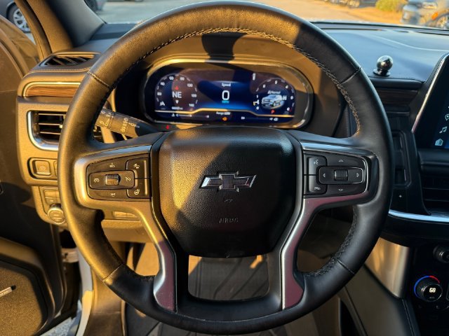 Used 2023 Chevrolet Tahoe Z71 w/ Z71 Off-Road Package AWD/4WD image 16