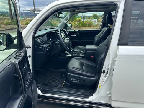 Used 2021 Toyota 4Runner Nightshade AWD/4WD image 13