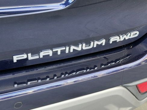 Used 2022 Toyota Highlander Platinum AWD/4WD image 14