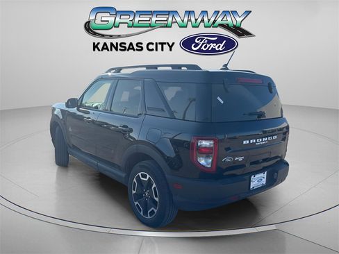 Used 2024 Ford Bronco Sport Outer Banks w/ Tech Package image 4