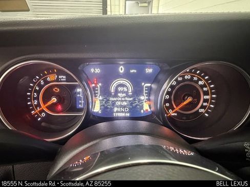 Used 2018 Jeep Wrangler Unlimited Sahara AWD/4WD image 22