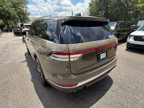 New 2025 Lincoln Aviator Reserve w/ Luxury Package image 4