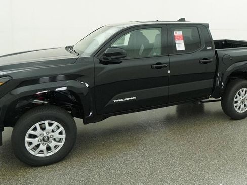 New 2026 Toyota Tacoma SR5 AWD/4WD image 44