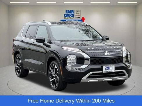 Used 2023 Mitsubishi Outlander SEL AWD/4WD image 1