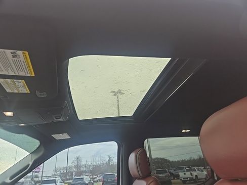 Used 2019 Ford F150 Platinum w/ Equipment Group 701A Luxury image 10