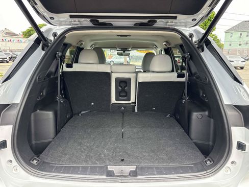 Used 2025 Mitsubishi Outlander SE AWD/4WD image 13