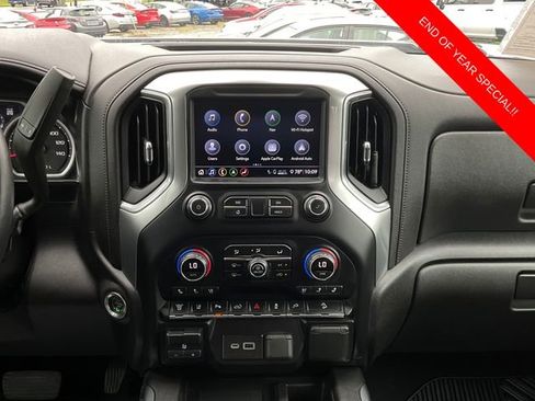 Used 2020 Chevrolet Silverado 2500 LTZ w/ Technology Package image 17