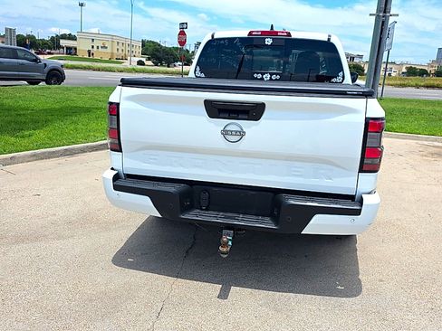Used 2025 Nissan Frontier SV w/ SV Convenience Package RWD image 8