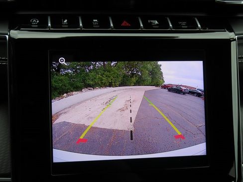 Certified 2024 Jeep Grand Cherokee Altitude image 6