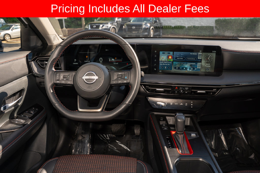 Used 2025 Nissan Kicks SR AWD/4WD image 6