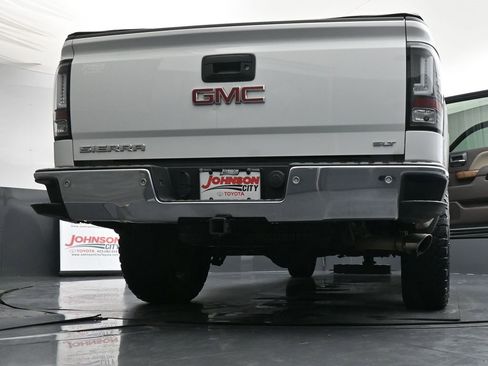 Used 2015 GMC Sierra 1500 SLT w/ SLT Crew Cab Value Package image 44