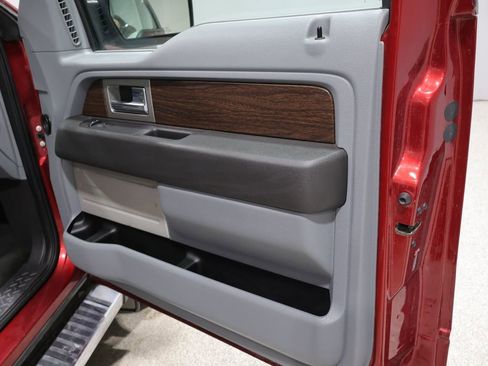 Used 2014 Ford F150 Lariat w/ Lariat Chrome Package AWD/4WD image 24