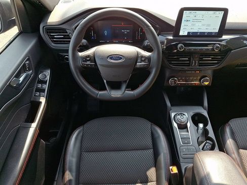 Used 2023 Ford Escape ST-Line AWD/4WD image 12