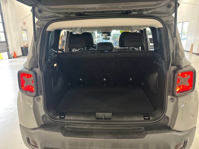 Used 2020 Jeep Renegade Altitude AWD/4WD image 28