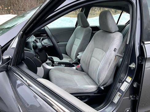 Used 2015 Honda Accord EX image 9