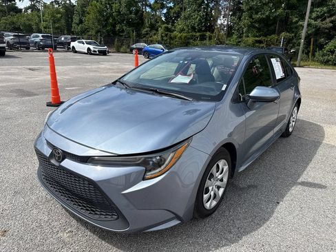 Used 2022 Toyota Corolla LE FWD image 4