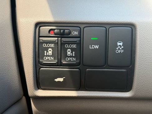 Used 2015 Honda Odyssey EX-L image 33