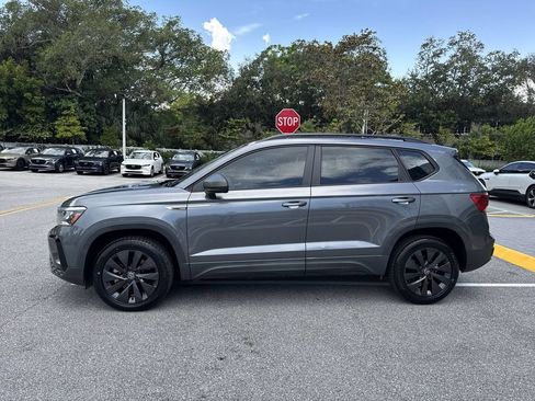 Used 2022 Volkswagen Taos S FWD image 11