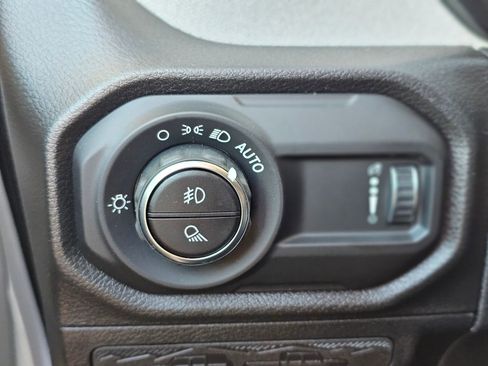 New 2026 Jeep Gladiator Willys AWD/4WD image 19