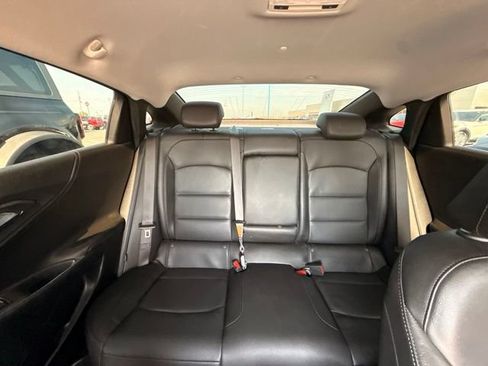 Used 2024 Chevrolet Malibu LT FWD image 32