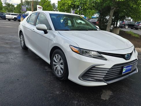 Certified 2024 Toyota Camry LE FWD image 10