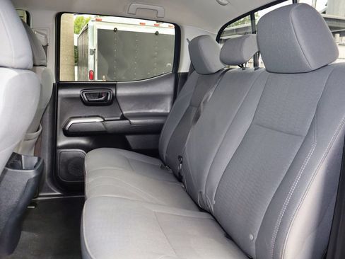 Used 2019 Toyota Tacoma SR5 AWD/4WD image 43