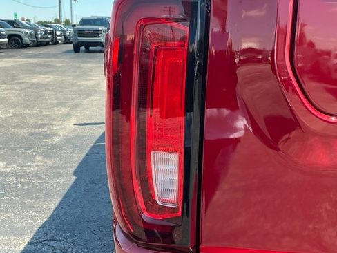 Used 2022 GMC Sierra 3500 Denali w/ Denali Ultimate Package AWD/4WD image 15