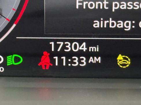 Used 2022 Audi Q3 2.0T Premium Plus image 17