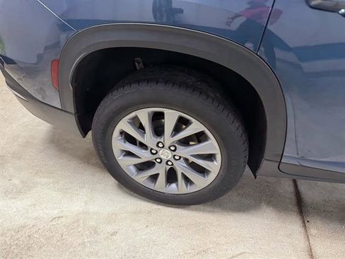 Certified 2025 Buick Enclave Preferred AWD/4WD image 8