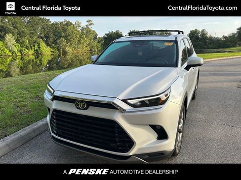 Certified 2025 Toyota Grand Highlander FWD image 1