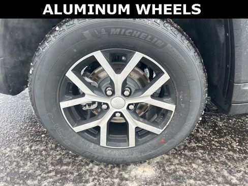 New 2025 Jeep Grand Cherokee Limited w/ Luxury Tech Group II image 9