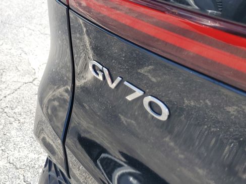 Used 2023 Genesis GV70 2.5T w/ Sport Prestige Package AWD/4WD image 12