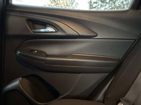 Used 2024 Chevrolet TrailBlazer LT image 17