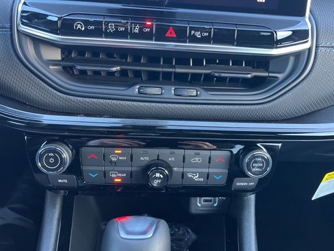 New 2026 Jeep Compass Limited image 29