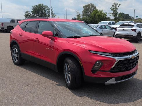 Used 2024 Chevrolet Blazer LT w/ Convenience Package FWD image 10