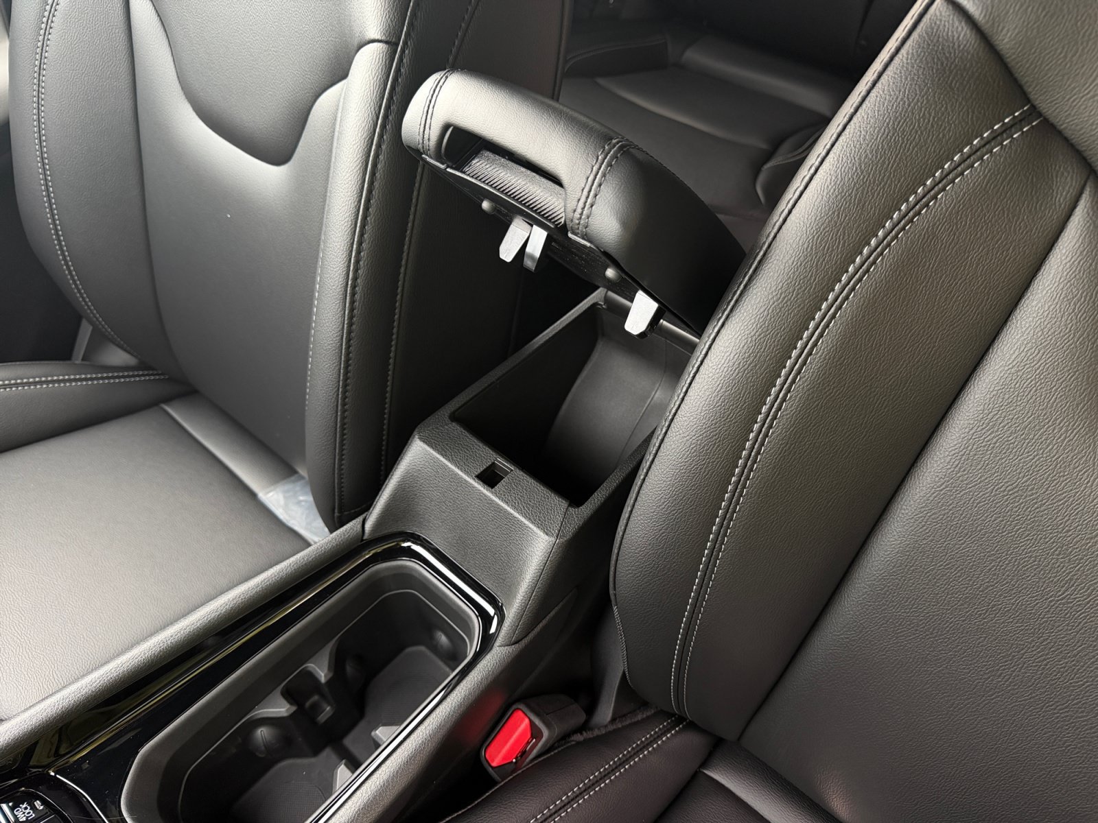 New 2026 Jeep Compass Limited AWD/4WD image 33