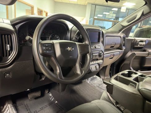 Used 2021 Chevrolet Silverado 1500 Custom Trail Boss image 16