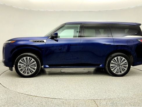 Used 2025 INFINITI QX80 Sensory image 8