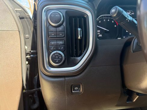 Used 2022 GMC Sierra 1500 SLT w/ SLT Premium Plus Package AWD/4WD image 20