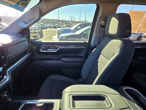 Used 2022 Chevrolet Silverado 1500 LT image 24