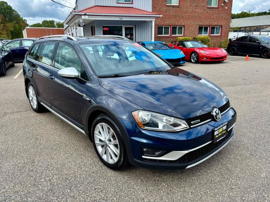 Used 2017 Volkswagen Golf Alltrack SEL AWD/4WD image 3