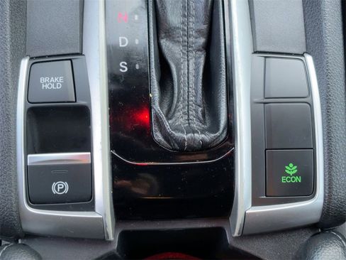 Used 2019 Honda Civic Sport image 24