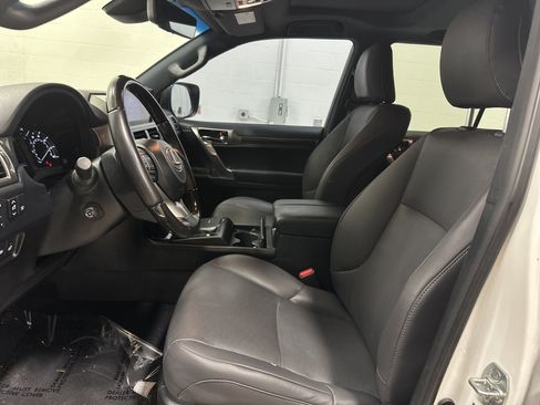 Certified 2023 Lexus GX 460 Premium w/ Premium Package AWD/4WD image 18